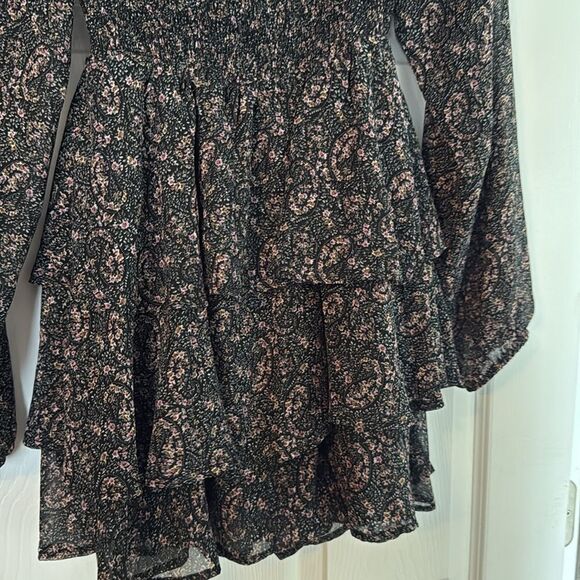 Ruffled romper by Entro! Sheer sleeves! Looks like a dress! - Picture 3 of 5